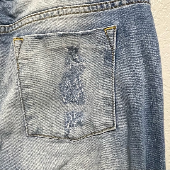 Alice + Olivia Midrise Amazing Ripped Boyfriend Jeans Size 30 - Picture 7 of 8